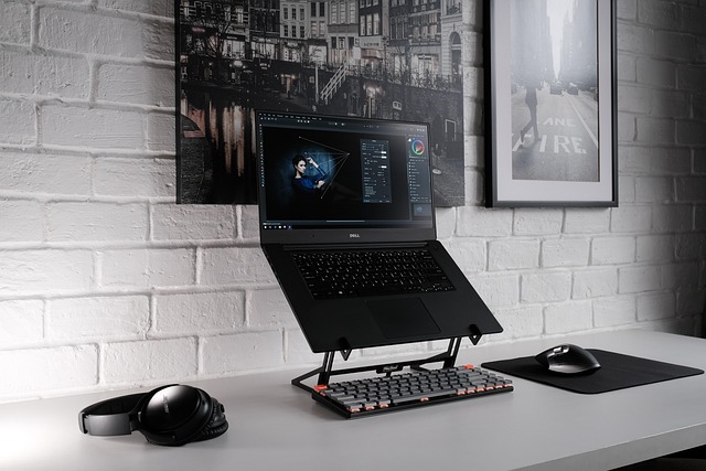 1745985600624422.jpg laptop-6332543_640.jpg